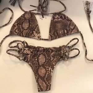 Acacia Python Set